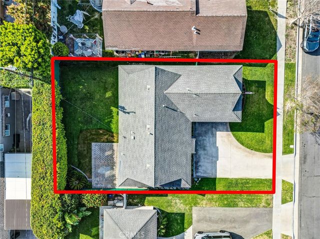 16572 Patricia Lane, Huntington Beach, CA 92647