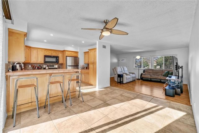 16572 Patricia Lane, Huntington Beach, CA 92647