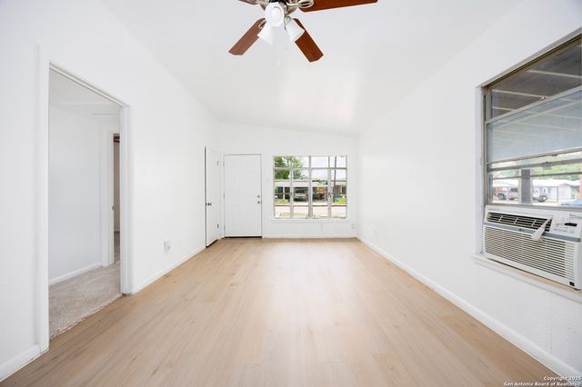 170 Olga, San Antonio, TX 78237