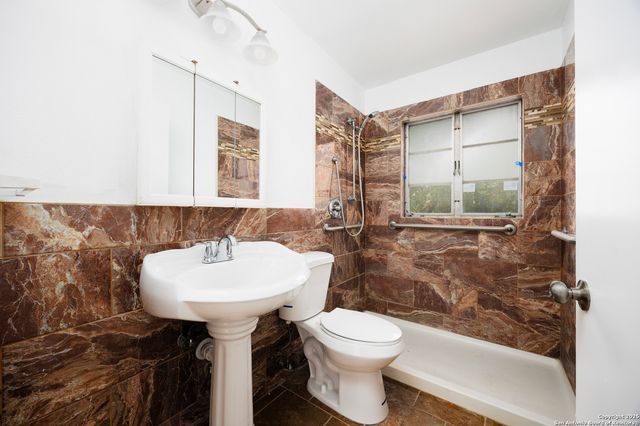 170 Olga, San Antonio, TX 78237