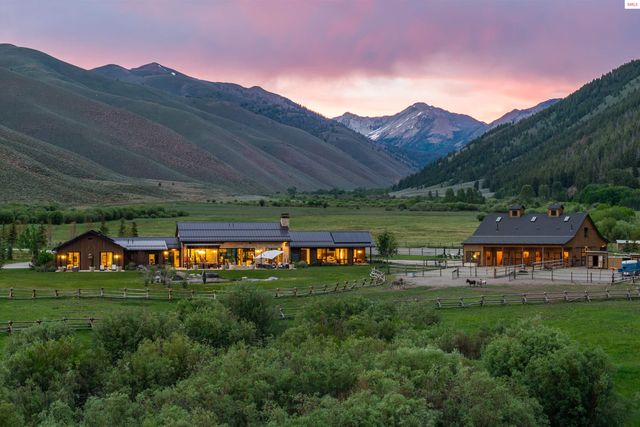 708 E Fork Road, Hailey, ID 83333
