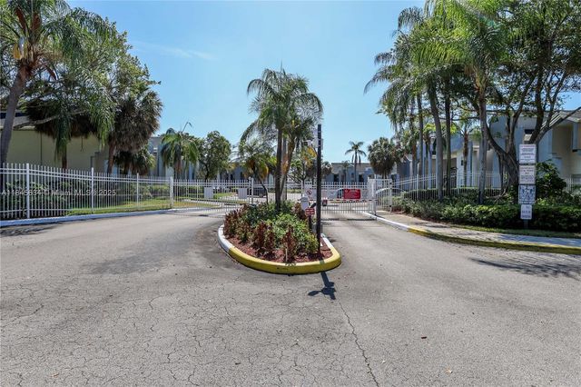 446 SW 113th Way 446, Pembroke Pines, FL 33025