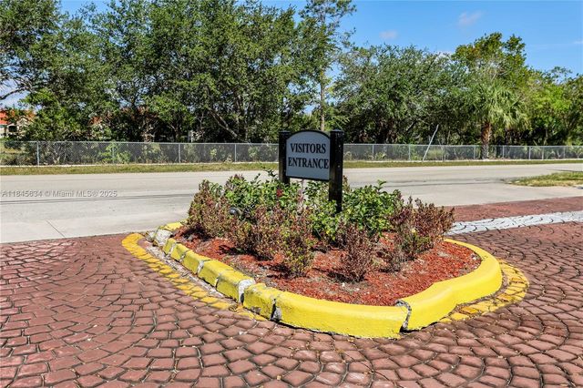 446 SW 113th Way 446, Pembroke Pines, FL 33025