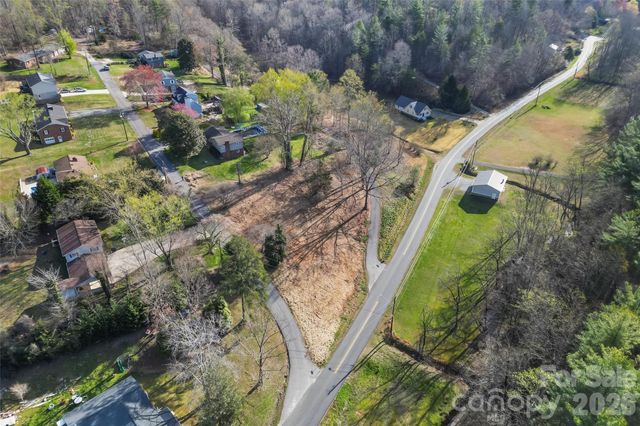 104 Winchester Drive SE, Lenoir, NC 28645