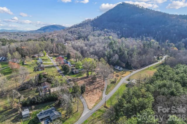 104 Winchester Drive SE, Lenoir, NC 28645