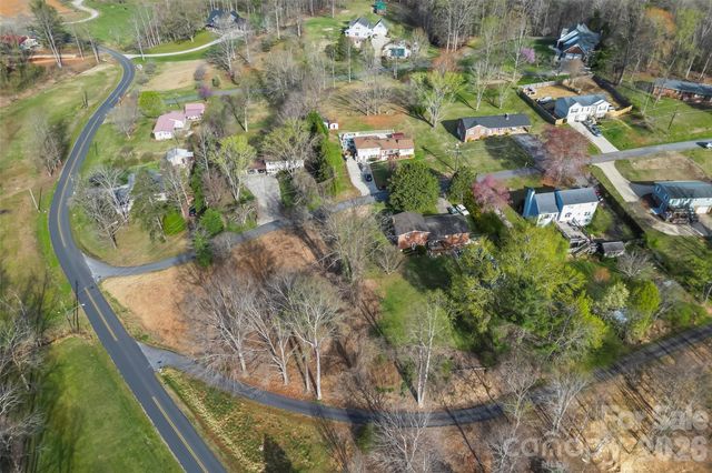 104 Winchester Drive SE, Lenoir, NC 28645