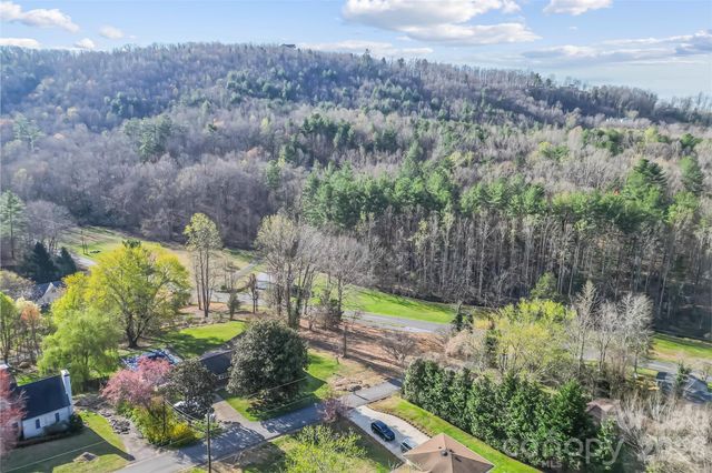 104 Winchester Drive SE, Lenoir, NC 28645