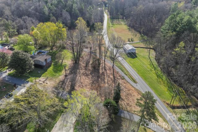 104 Winchester Drive SE, Lenoir, NC 28645