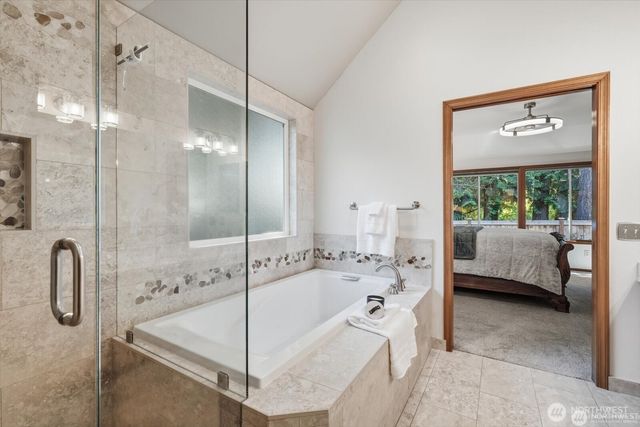 4649 244th Place SE, Sammamish, WA 98029
