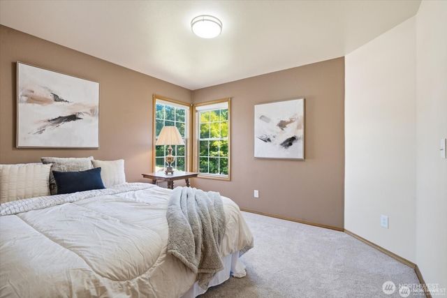 4649 244th Place SE, Sammamish, WA 98029