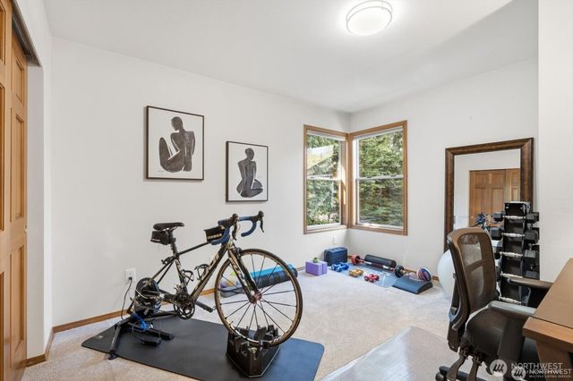 4649 244th Place SE, Sammamish, WA 98029