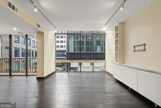 145 15th Street NE 208, Atlanta, GA 30309