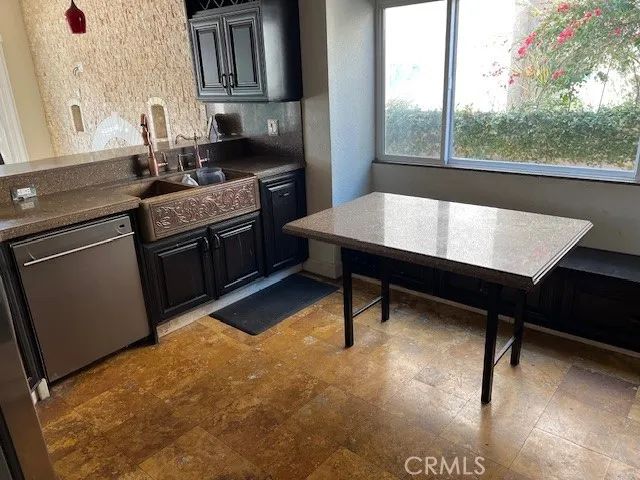 3350 Deaver, Corona, CA 92882