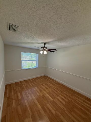5515 N LAKEWOOD Circle N 124, Margate, FL 33063