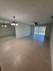 5515 N LAKEWOOD Circle N 124, Margate, FL 33063