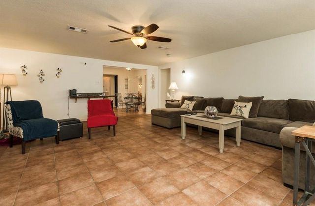 4924 Avenue O, Galveston, TX 77551