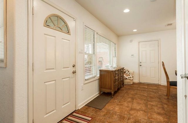 4924 Avenue O, Galveston, TX 77551