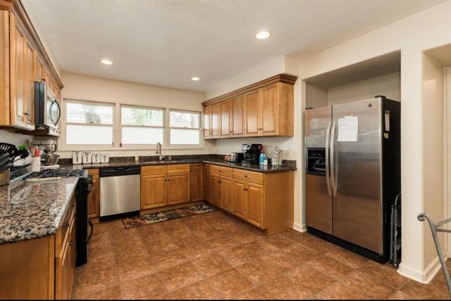 4924 Avenue O, Galveston, TX 77551