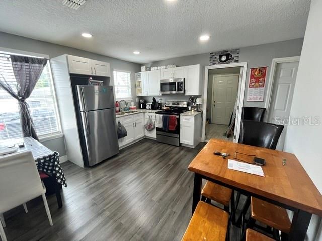 118 W STUART AVENUE, Lake Wales, FL 33853