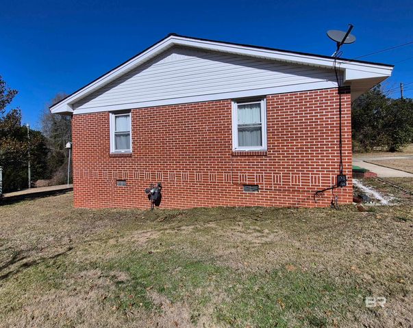253 Newton Parkway, Evergreen, AL 36401