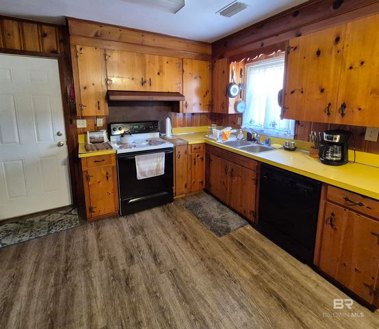 253 Newton Parkway, Evergreen, AL 36401