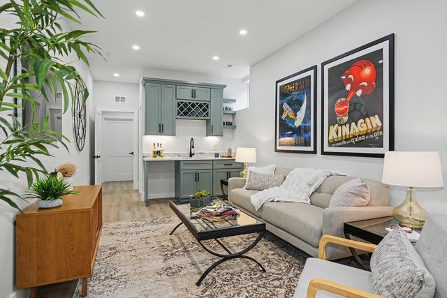 17 Drew Road 17, Belmont, MA 02478