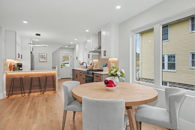 17 Drew Road 17, Belmont, MA 02478