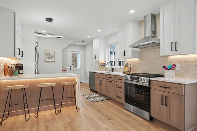 17 Drew Road 17, Belmont, MA 02478