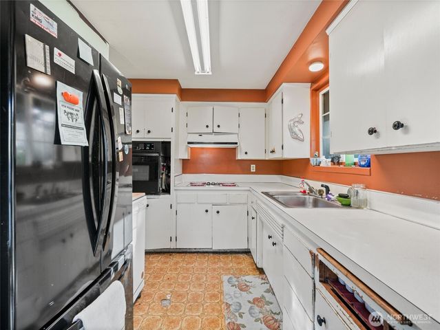 29853 8th Avenue SW, Federal Way, WA 98023