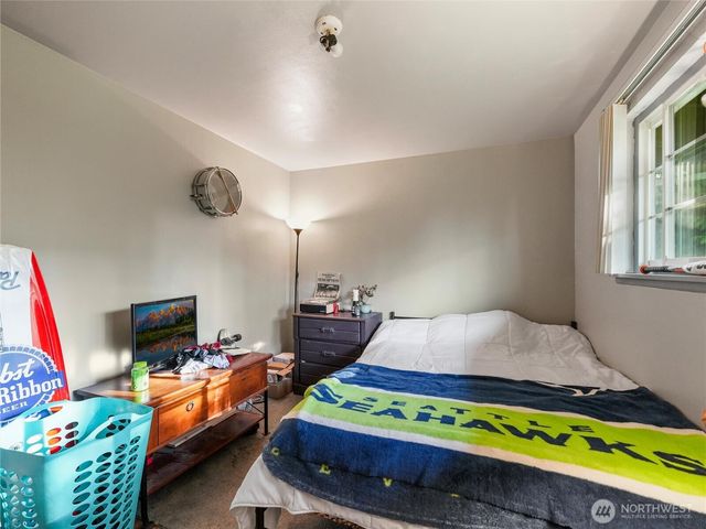 29853 8th Avenue SW, Federal Way, WA 98023