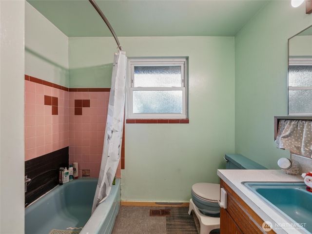 29853 8th Avenue SW, Federal Way, WA 98023