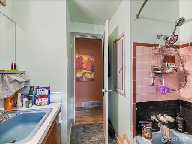 29853 8th Avenue SW, Federal Way, WA 98023