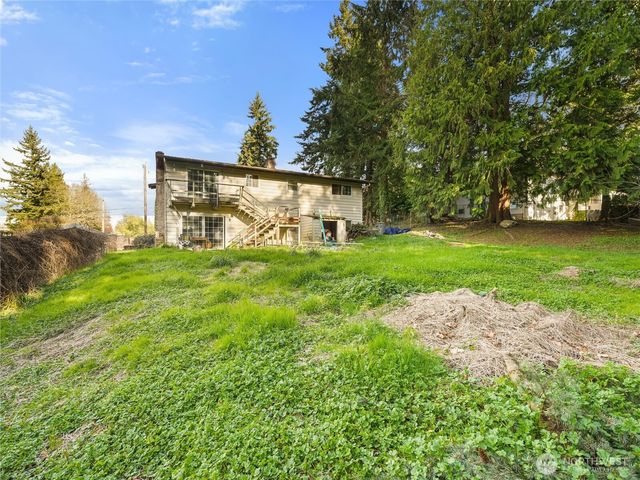 29853 8th Avenue SW, Federal Way, WA 98023