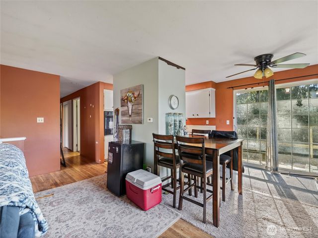 29853 8th Avenue SW, Federal Way, WA 98023