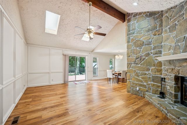 1505 W Fredericksburg Street, Broken Arrow, OK 74011