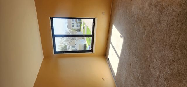 548 Alton Court, Carol Stream, IL 60188