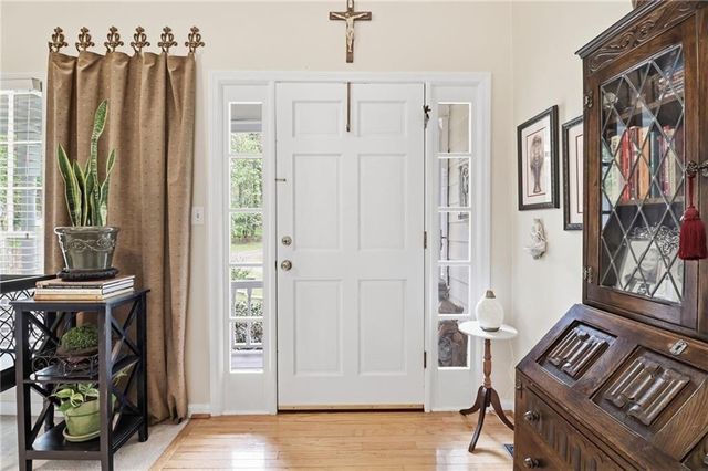 206 Apple Court, Woodstock, GA 30188