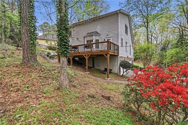 206 Apple Court, Woodstock, GA 30188