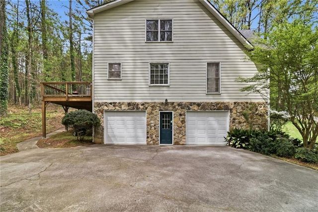 206 Apple Court, Woodstock, GA 30188