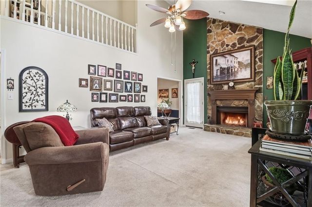 206 Apple Court, Woodstock, GA 30188