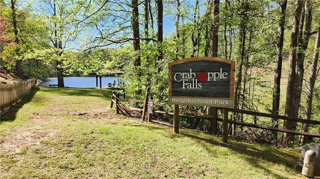 206 Apple Court, Woodstock, GA 30188