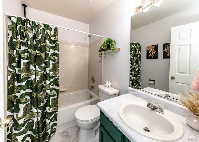 2214 Cowhand Place, Pueblo, CO 81008