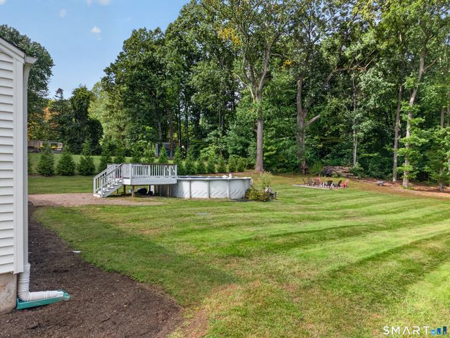 527 Clintonville Road, North Haven, CT 06473