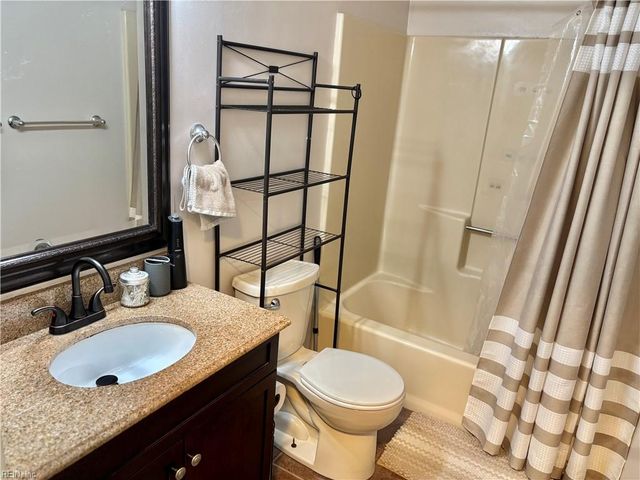 1161 Hillock XING, Virginia Beach, VA 23455