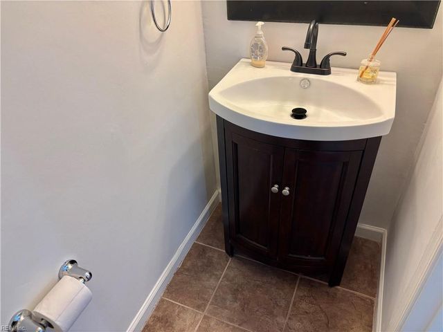 1161 Hillock XING, Virginia Beach, VA 23455
