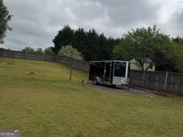 432 Raymond Drive, Winder, GA 30680