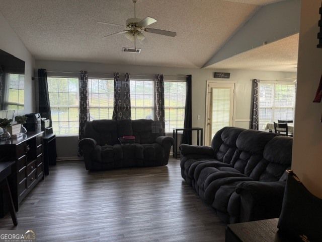 432 Raymond Drive, Winder, GA 30680