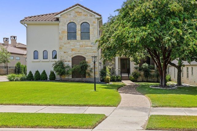114 Golden Bear DR, Austin, TX 78738
