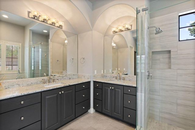 114 Golden Bear DR, Austin, TX 78738