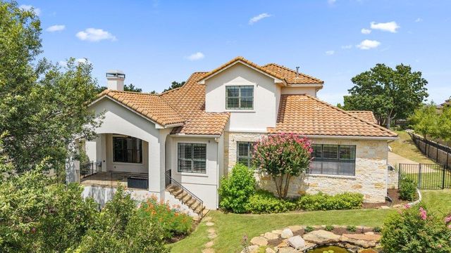 114 Golden Bear DR, Austin, TX 78738